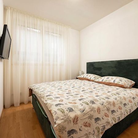 Nivi Apartment Сплит Екстериор снимка